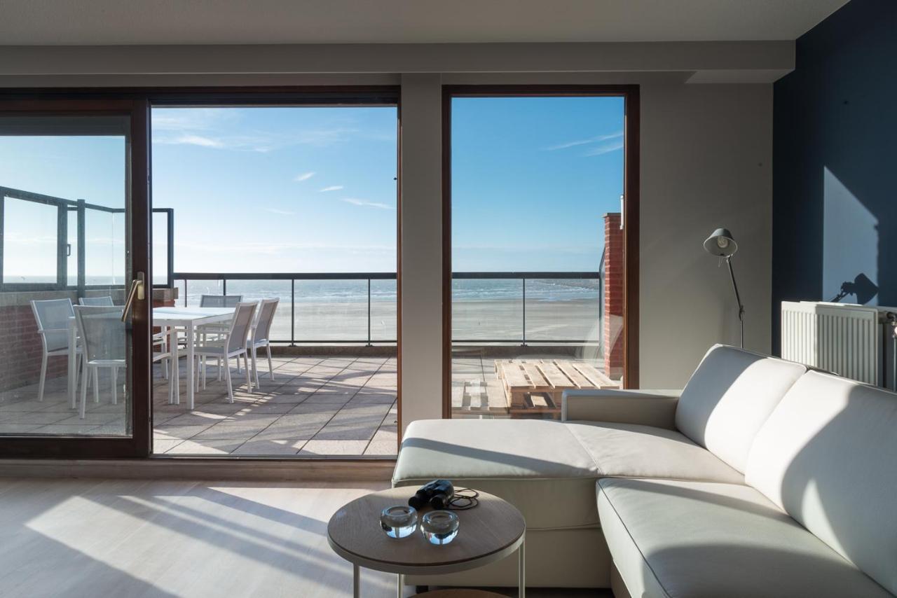 Superb Penthouse Seaview Near Bruges