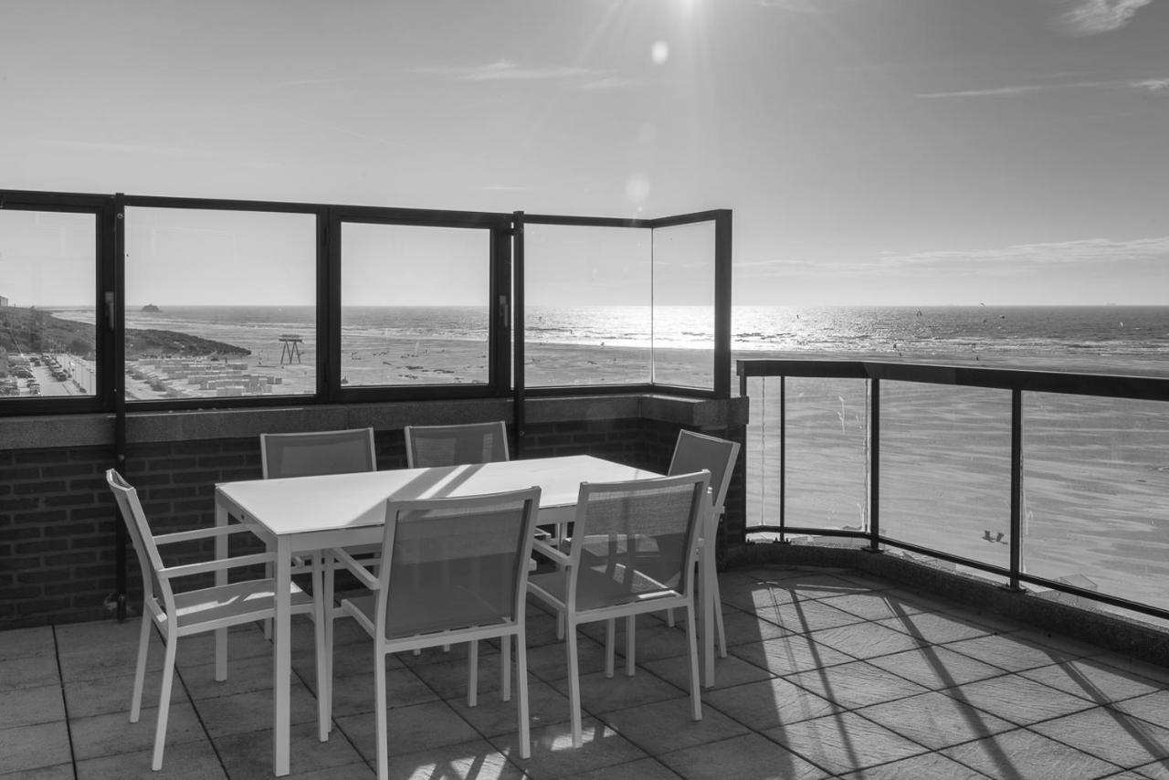 Superb Penthouse Seaview Near Bruges